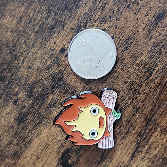 Calcifer Enamel Pin - Picture 2 of 3